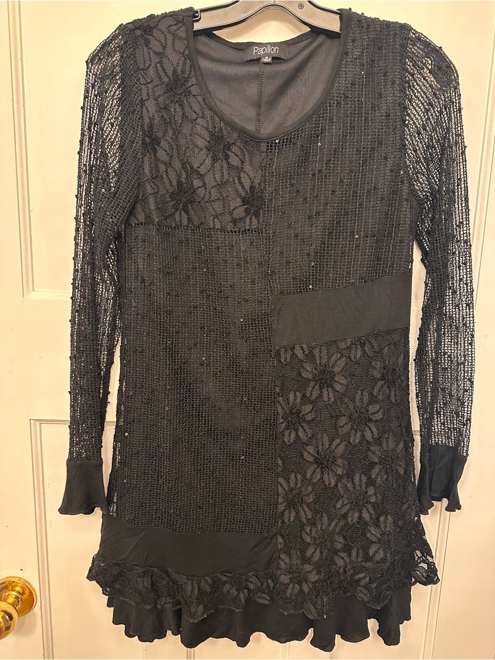 Papillon Blanc Black Mixed-Lace Tunic Top